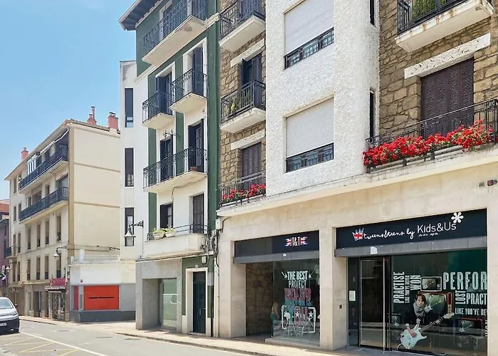 Earra - Elizalde, En Centro 1 Minuto De La Playa Зараутц