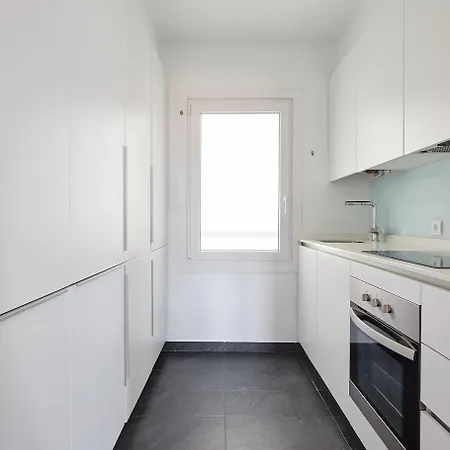 Earra - Elizalde, En Centro 1 Minuto De La Playa * Zarautz